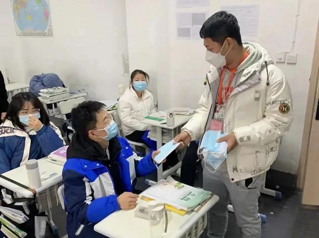 戴口罩_陕西北方工程技术学校_陕西北方工程技术学校