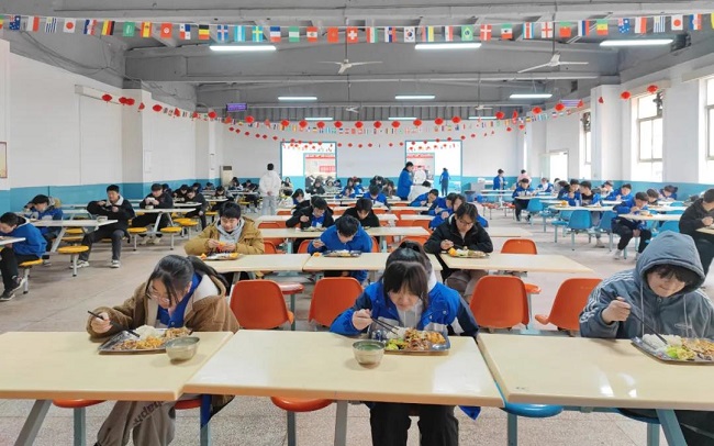 分开就餐_陕西北方工程技术学校